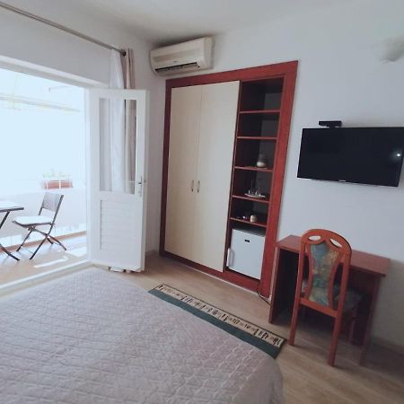 Apartments And Rooms Niksa 포드고라 외부 사진