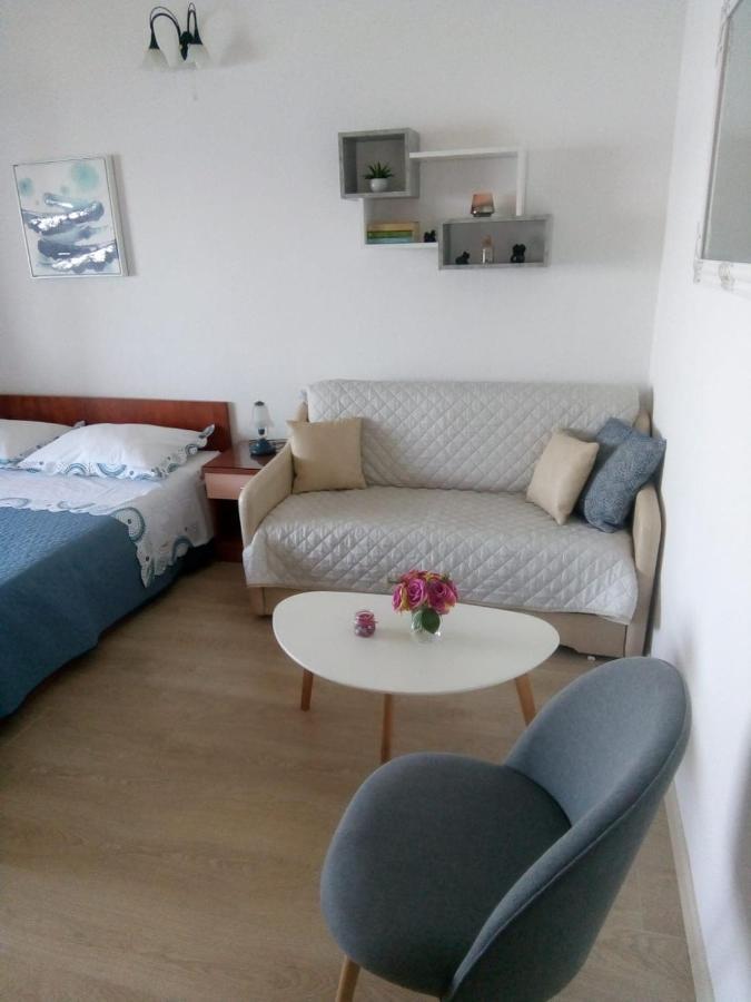 Apartments And Rooms Niksa 포드고라 외부 사진
